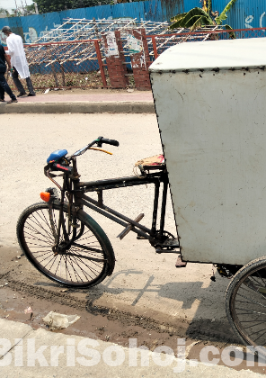 অটো কভার ভ্যান